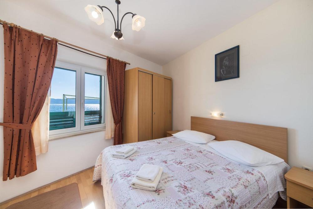 Apartments Dominko Brist Esterno foto