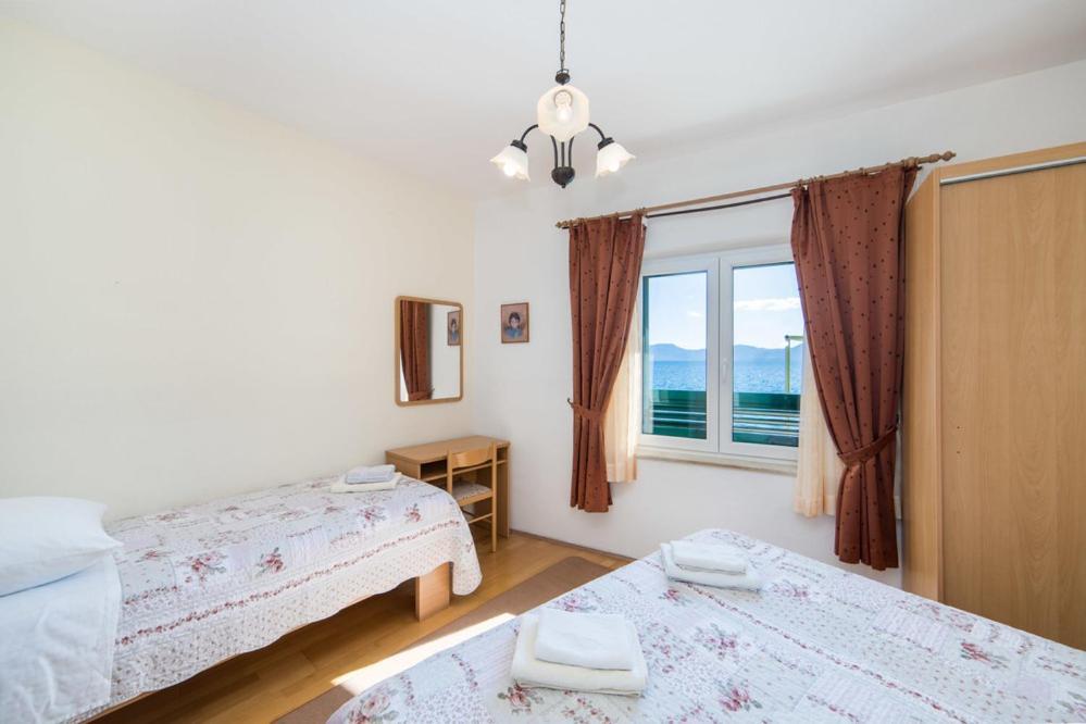 Apartments Dominko Brist Esterno foto